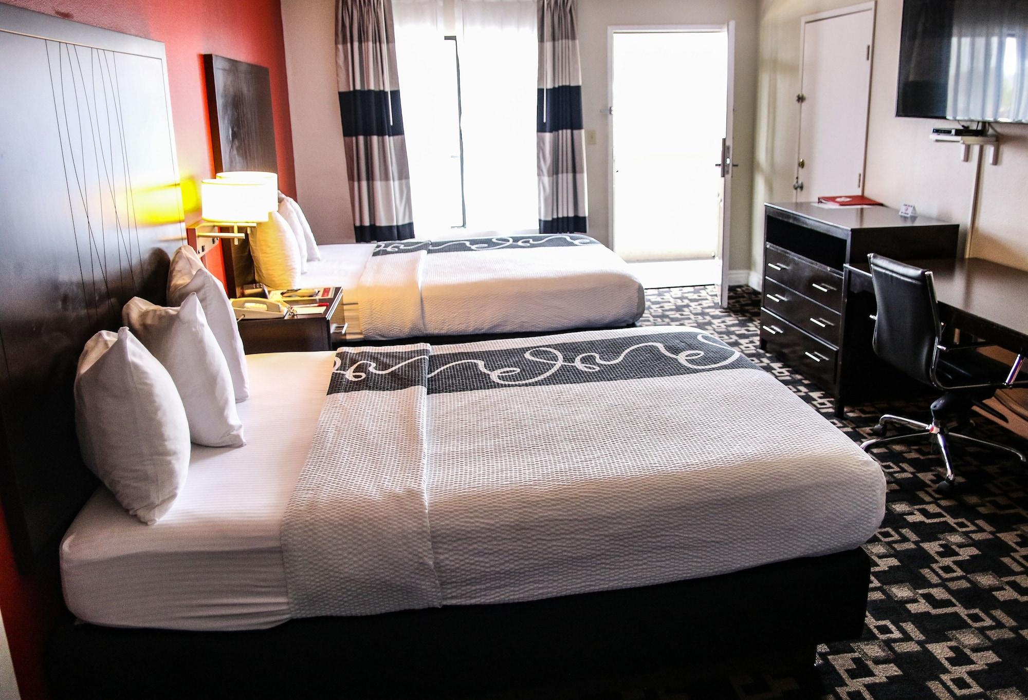 Ramada By Wyndham Oceanside Hotell Eksteriør bilde
