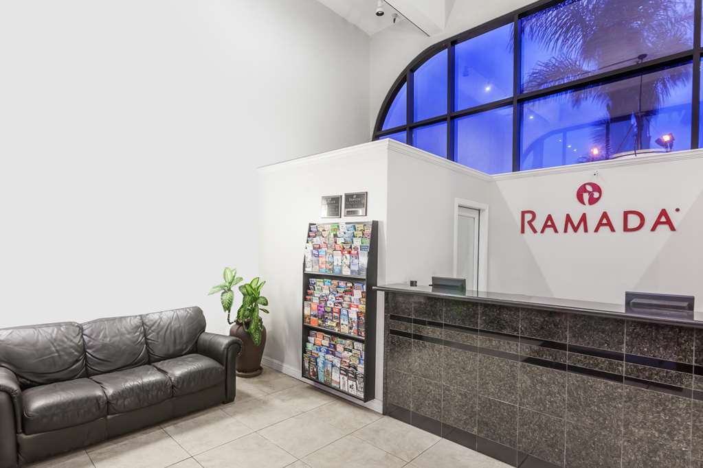 Ramada By Wyndham Oceanside Hotell Interiør bilde