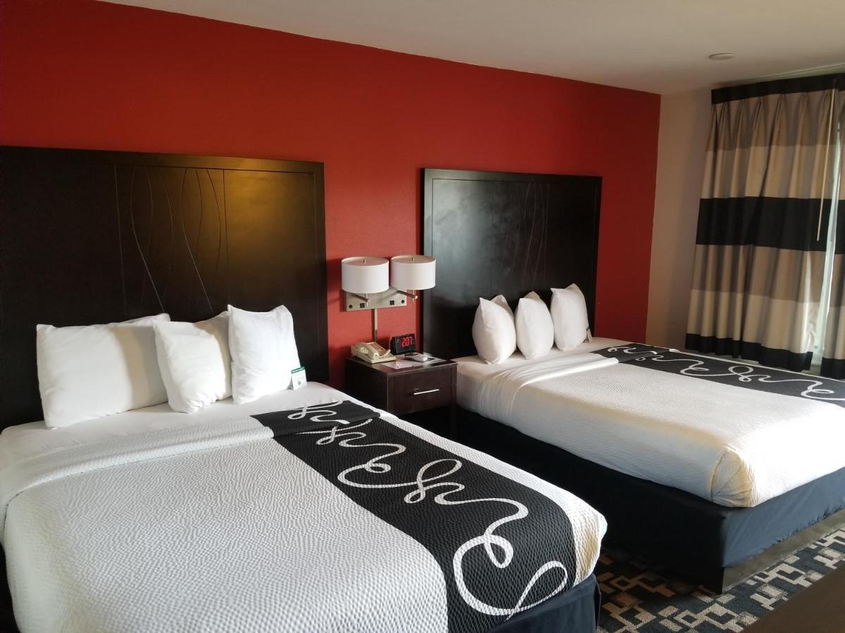 Ramada By Wyndham Oceanside Hotell Eksteriør bilde